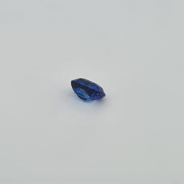 4.03ct Natural Sapphire - Image 2