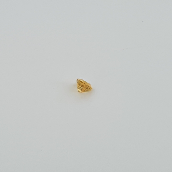 0.39ct Unheated Natural Yellow Sapphire - Image 2