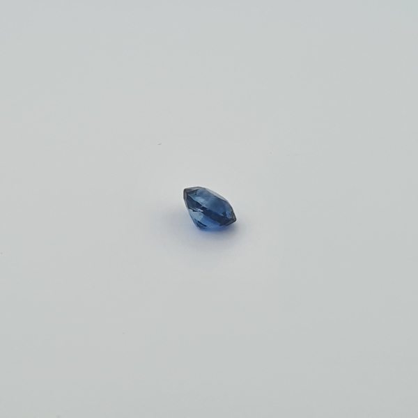 1.65ct Natural Sapphire - Image 2